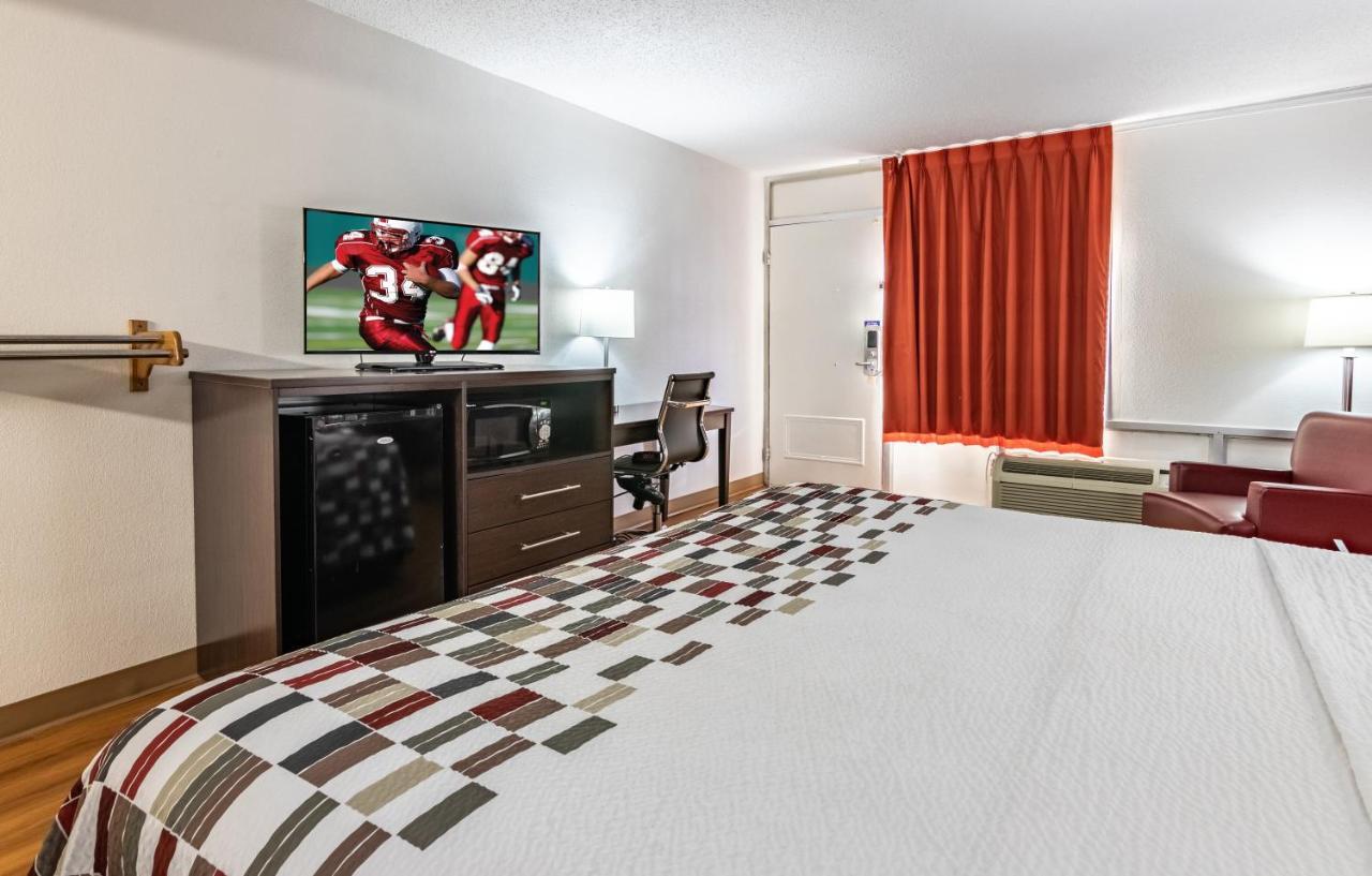 Red Roof Inn Forsyth Dış mekan fotoğraf